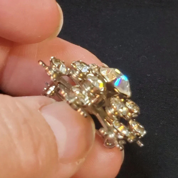 Vintage 50's Rhinestone Brooch Pin Riveted Starburst Star Snowflake retro - Picture 7 of 11